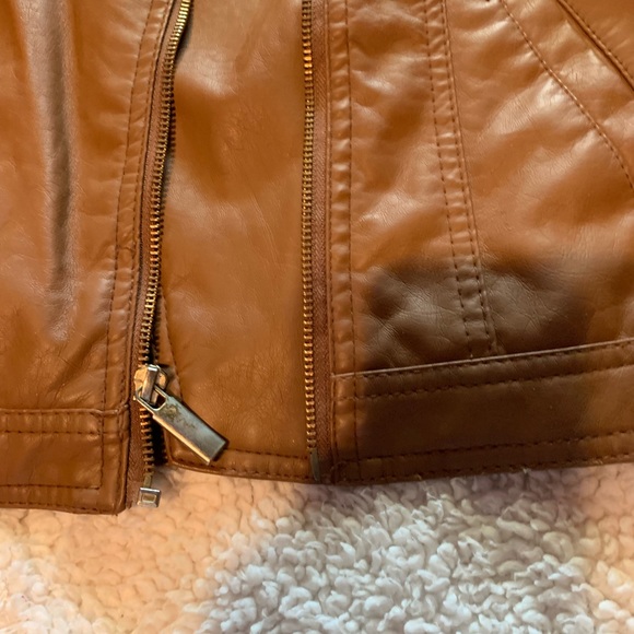 Jacket - Picture 4 of 6